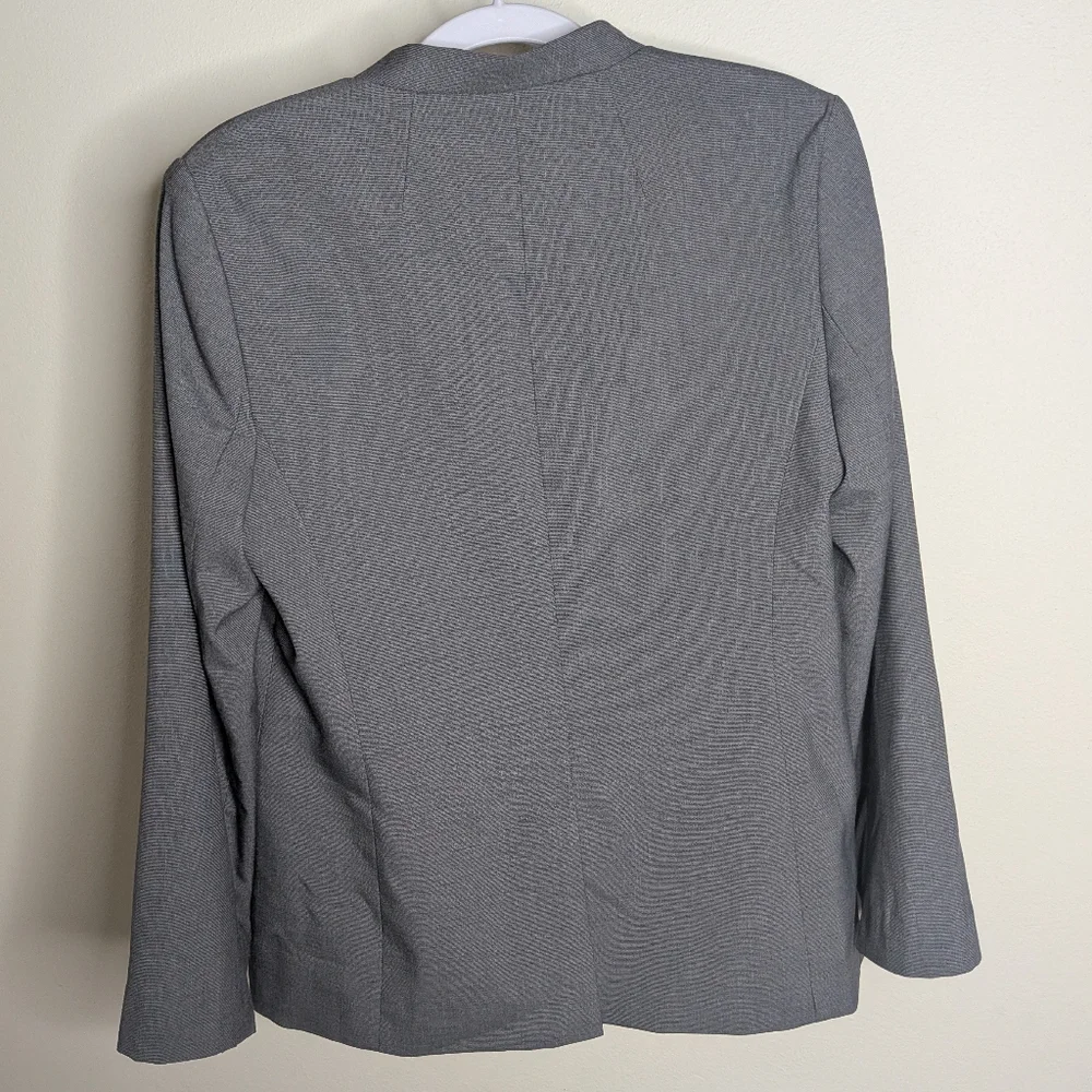 Banana Republic Long And Lean Gray Blazer - Picture 3 of 6